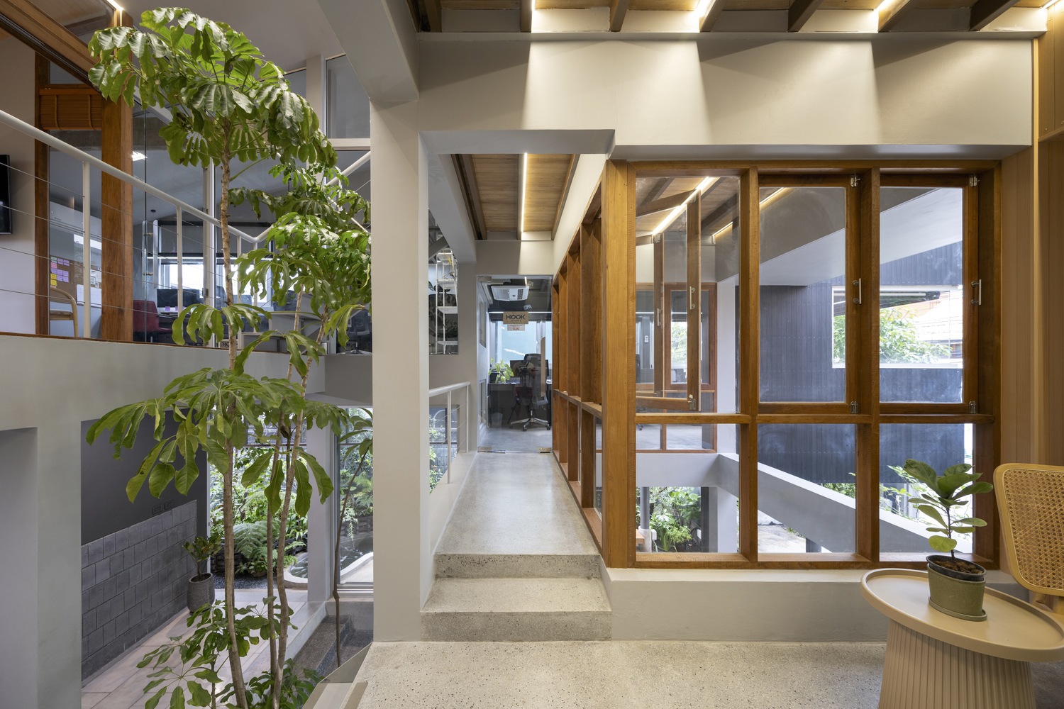 Direction > Running or walking